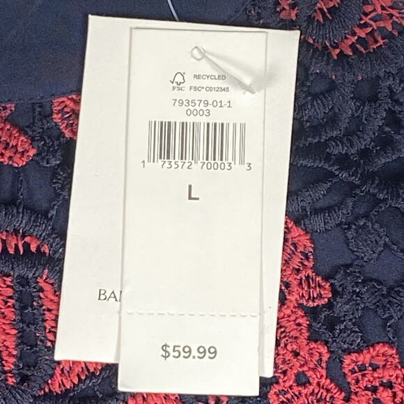 Banana Republic Tank Top Womens Large Navy Blue Red Floral Lace Sleeveless Shirt - Picture 4 of 7